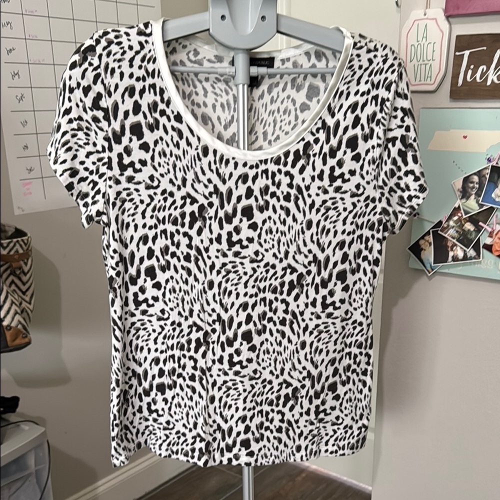 Banana Republic Luce Touch Black and White Abstract Print Tee